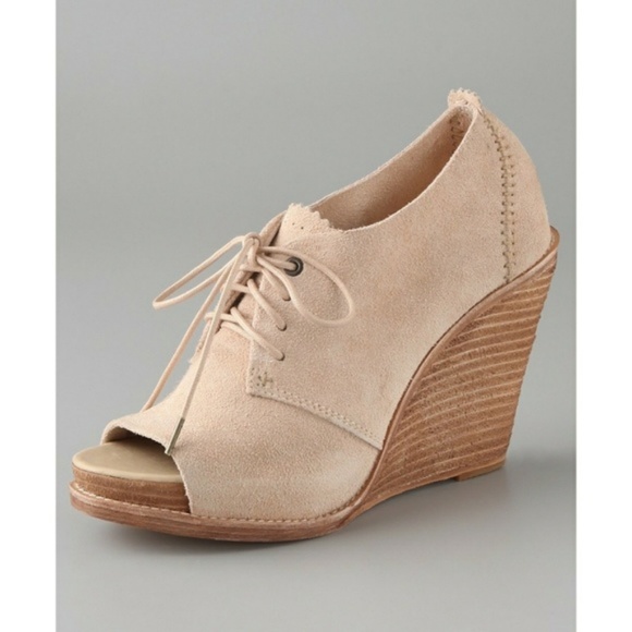 hope rest wedge bootie